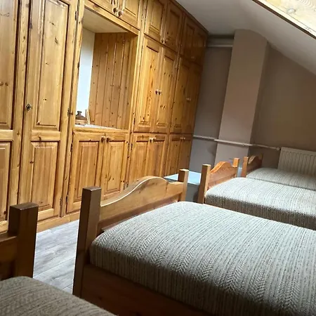 Konkoly Lovarda és Pensión